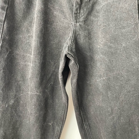 Missguided High Waisted Riot Black Mom Jeans Size 8 - Picture 9 of 10